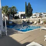 Canna Garden - Adult Only Hotel