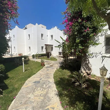 Canna Garden - Adult Only Hotel