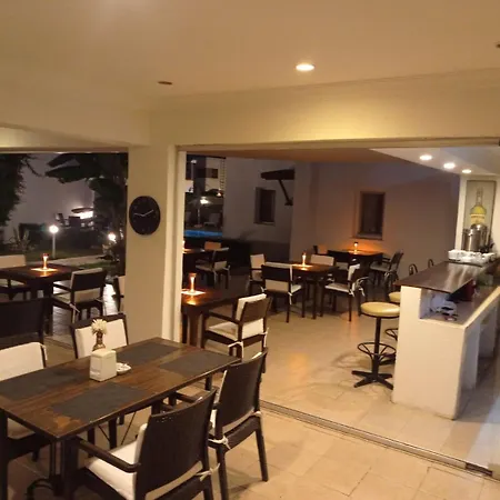 Canna Garden - Adult Only 酒店 4*