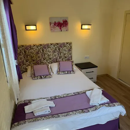 Canna Garden - Adult Only Hotell 2*